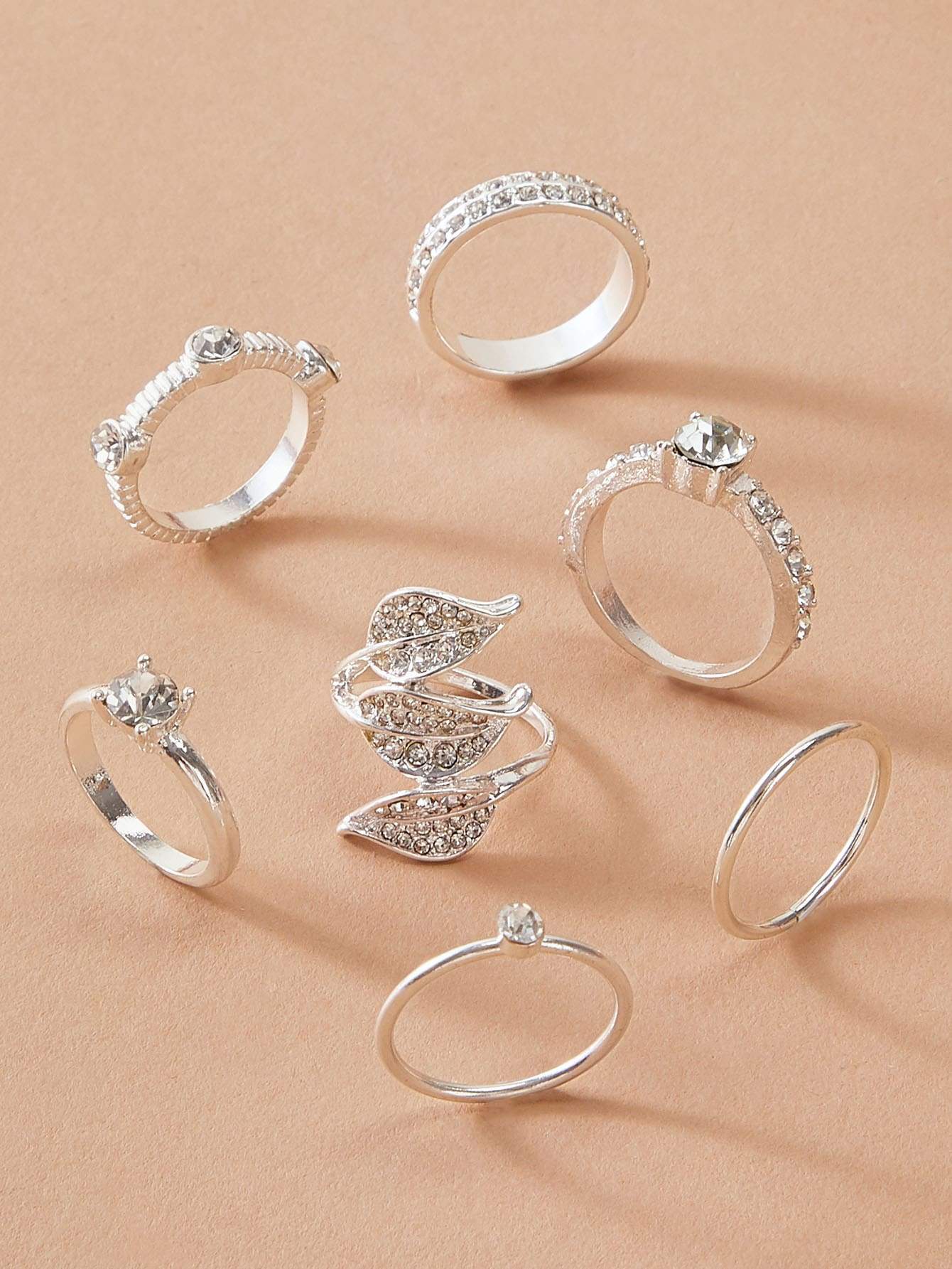 7pcs Rhinestone Engraved Leaf Shaped Ring - shopnsave.pk