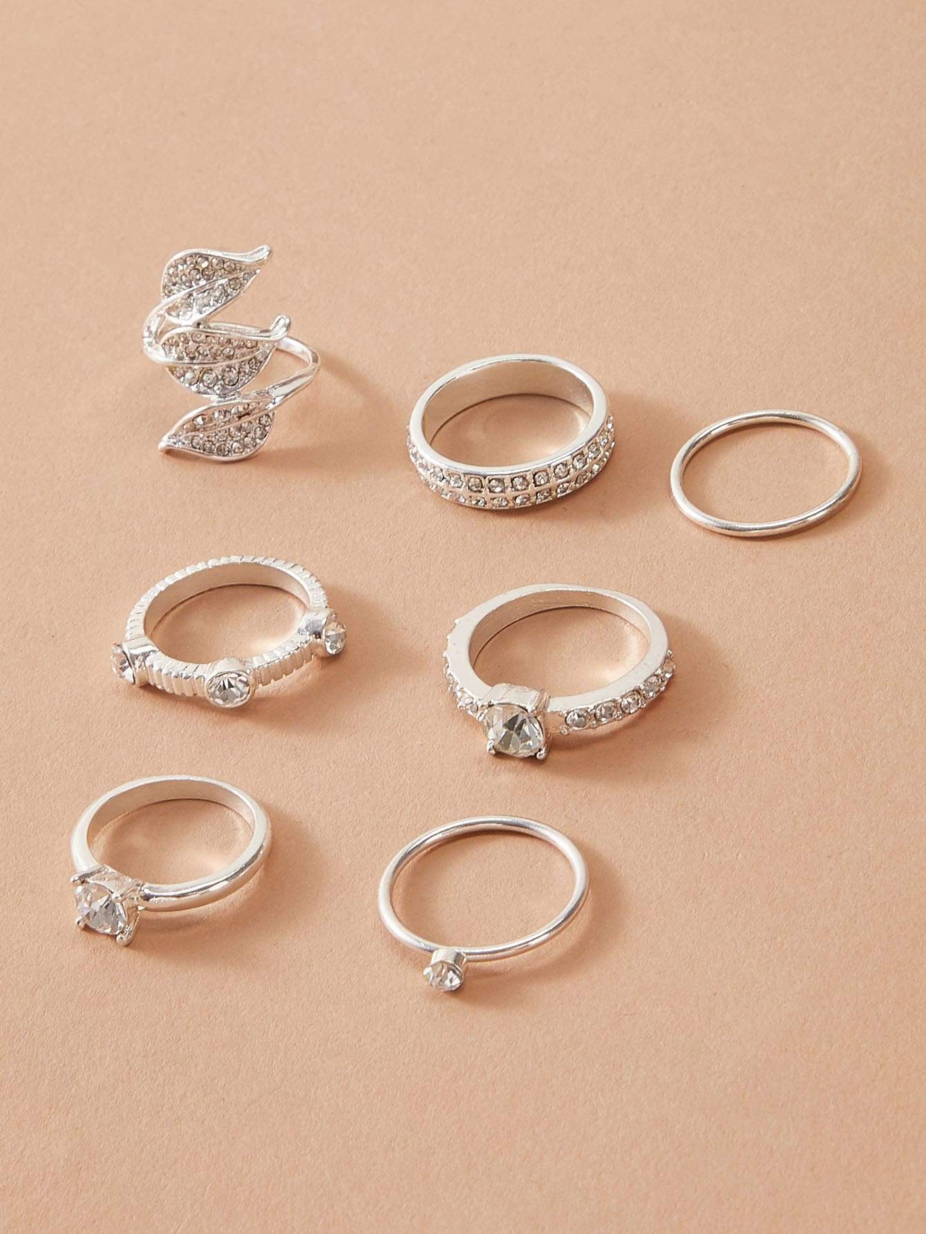 7pcs Rhinestone Engraved Leaf Shaped Ring - shopnsave.pk