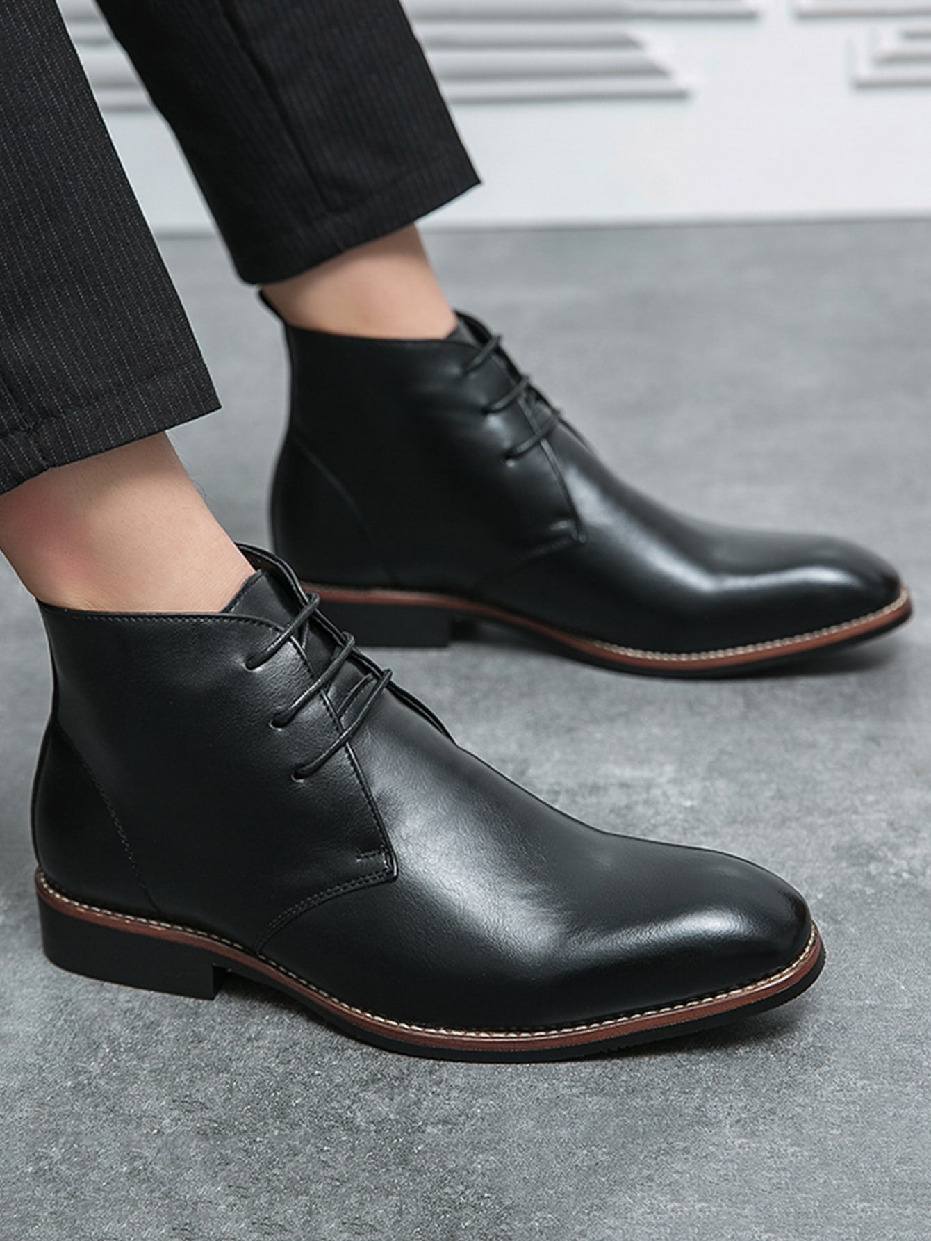 Chukka clearance boots lacing